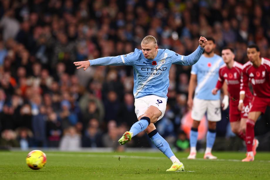 英超-哈兰德头球破门多库世界波 曼城3-0利物浦