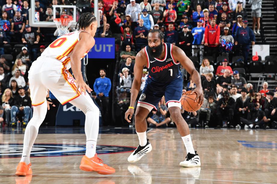 哈登空砍三双克雷伊奇28分 老鹰送快船5连败