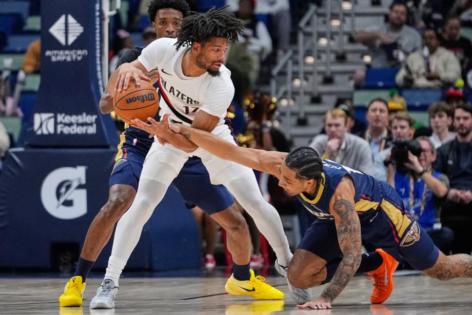 夏普35+5阿夫迪亚32分 开拓者力擒鹈鹕