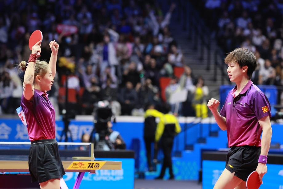 [图]林高远/刘诗雯4-3逆转 晋级十五运会混双决赛