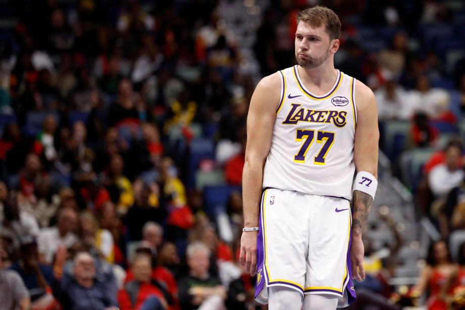 东契奇24+12里夫斯31+7 湖人送鹈鹕四连败