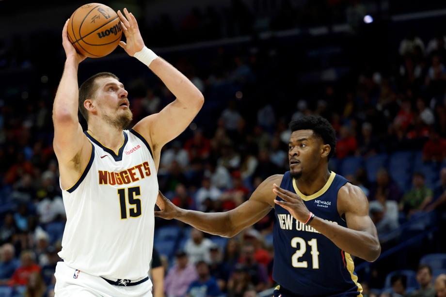 约基奇28+11+12+9失误6犯 掘金力克鹈鹕