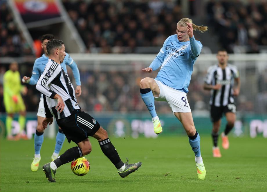多纳鲁马屡献神扑 曼城客场1-2不敌纽卡斯尔