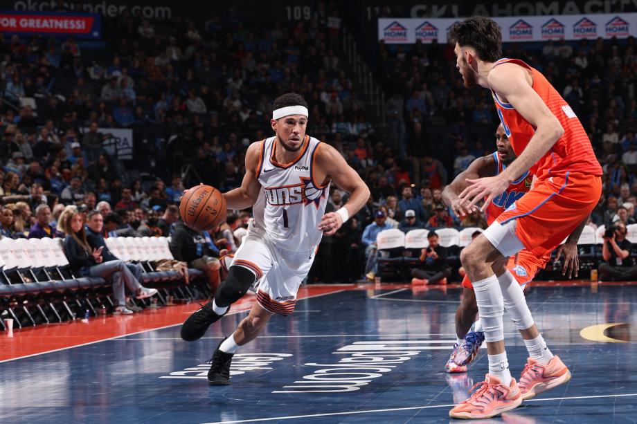 雷霆险胜太阳豪取11连胜 锁定NBA杯淘汰赛席位