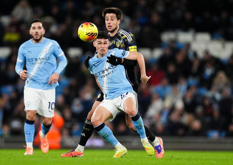 英超-福登双响格瓦迪奥尔破门 曼城3-2利兹联