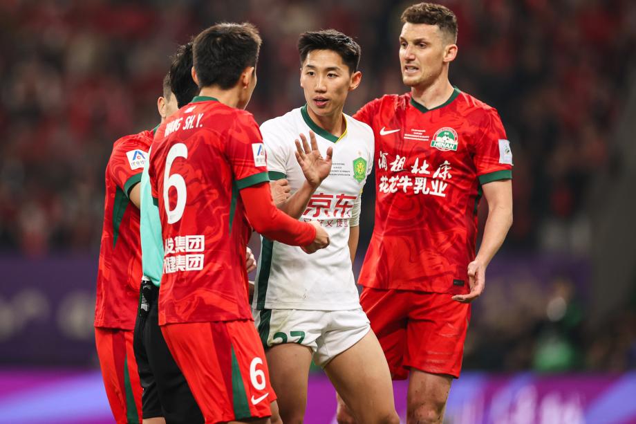 足协杯-法比奥戴帽 国安3-0河南夺冠获亚冠资格