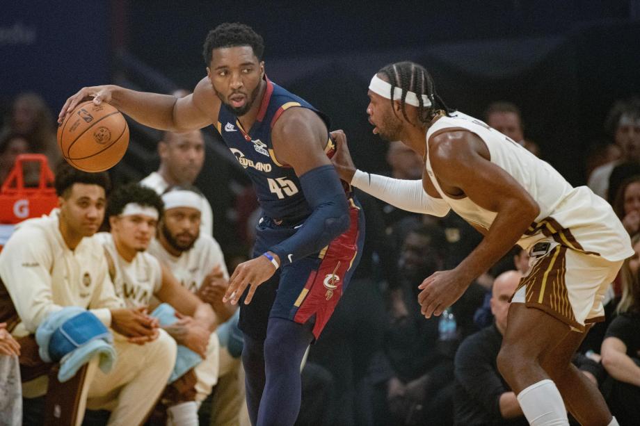 米切尔空砍29分斯潘塞19+7 残阵勇士爆冷骑士