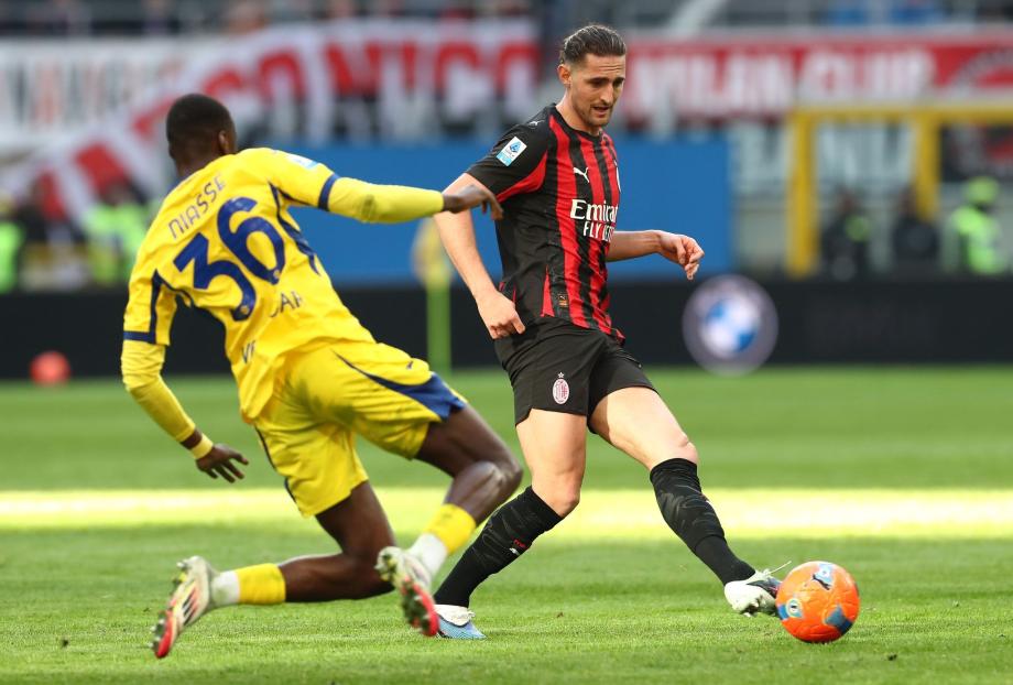 意甲-恩昆库双响普利西奇建功 AC米兰3-0维罗纳