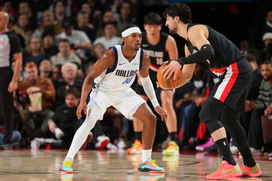 杨瀚森出战10分钟献1助攻 开拓者胜独行侠