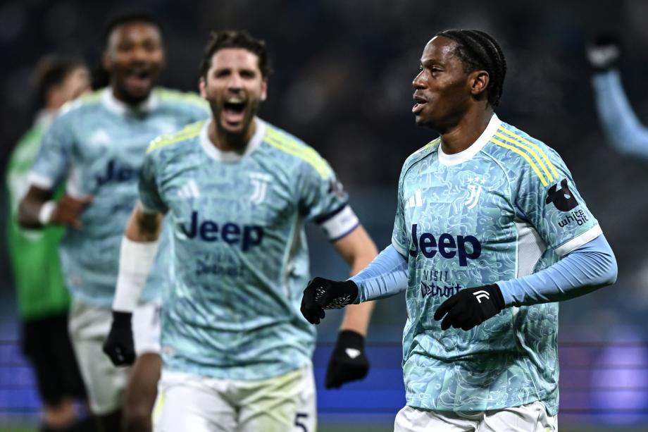 意甲-戴维传射米雷蒂破门 尤文3-0完胜萨索洛