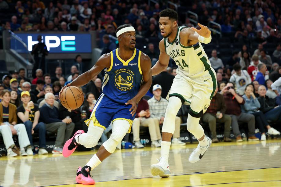 库里31+7+7字母哥空砍34+10+5 勇士力擒雄鹿