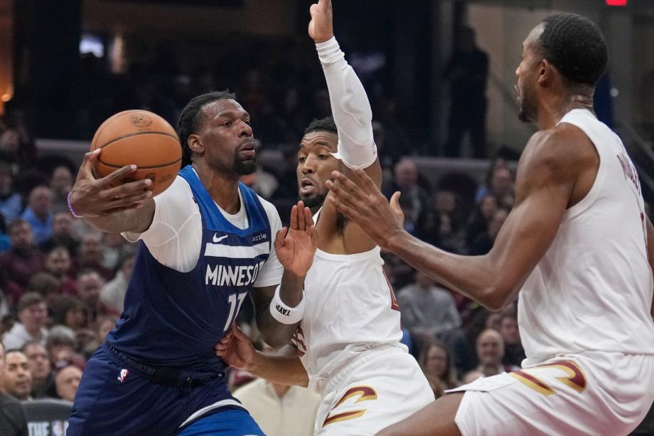 爱德华兹25+5骑士5人得分20+主场复仇森林狼