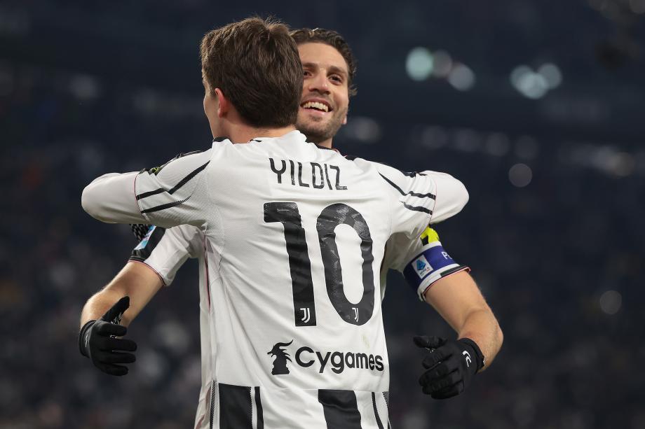 伊尔迪兹戴维破门 尤文5-0大胜克雷莫内塞