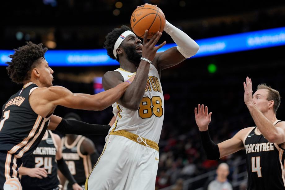 布朗41+6 凯尔特人次节52分创队史记录大胜老鹰