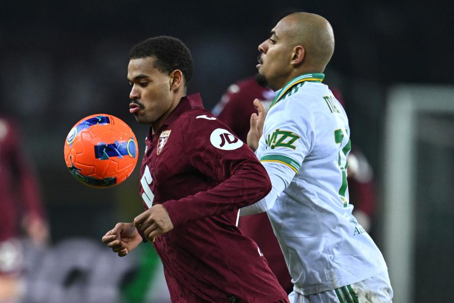 意甲-马伦首秀进球迪巴拉传射 罗马2-0都灵