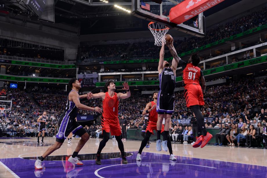 杨瀚森2分1助1断 开拓者擒国王取3连胜