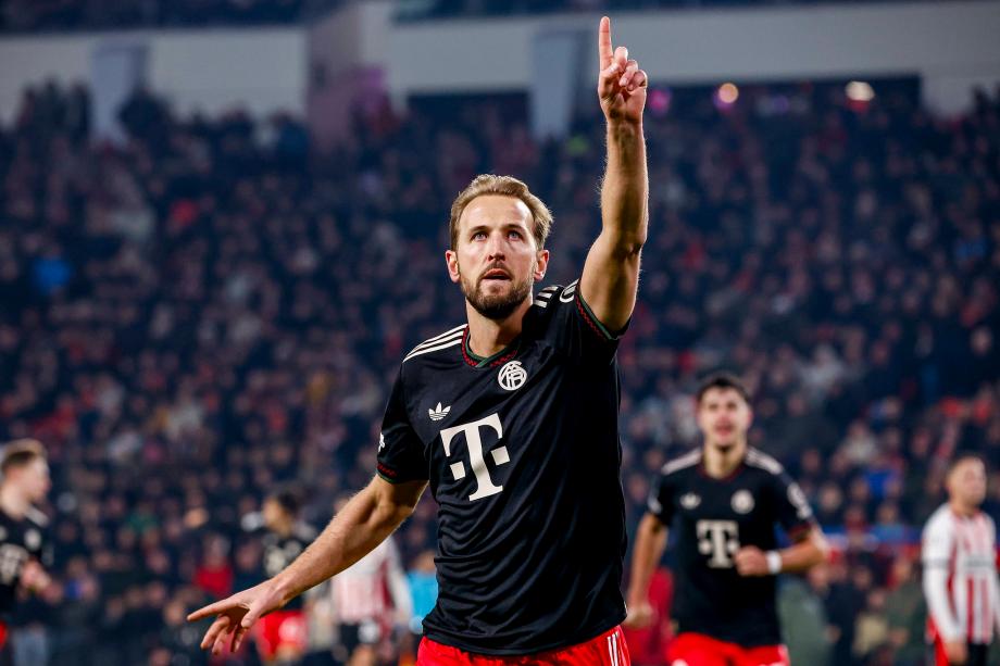 [图]欧冠-凯恩破门 拜仁2-1埃因霍温直通16强