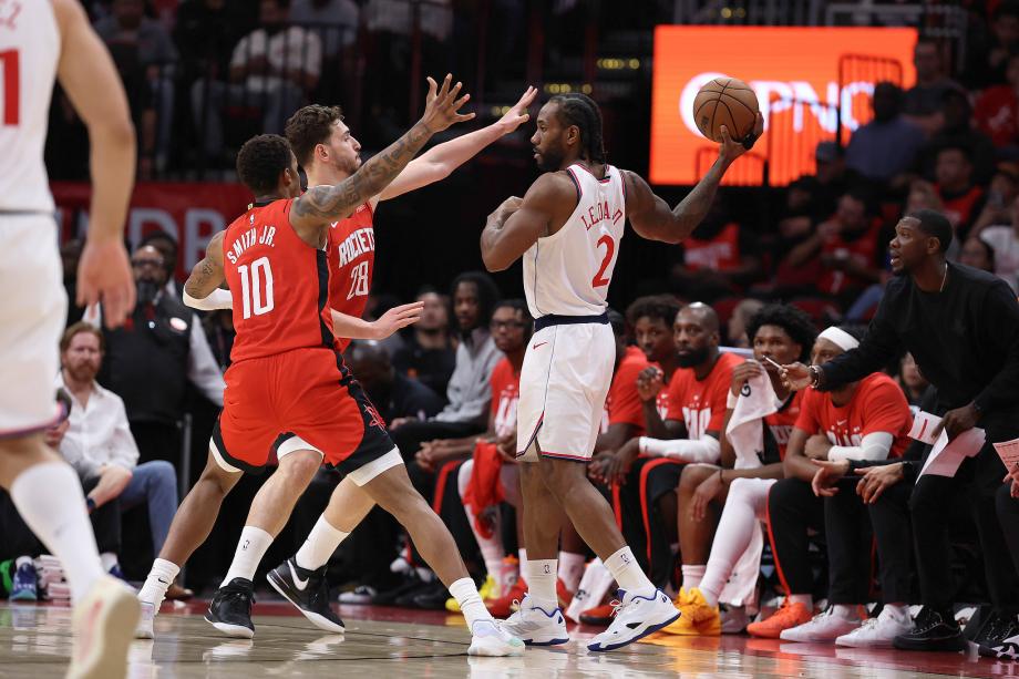 杜兰特26分莱昂纳德24分 火箭102-95胜快船