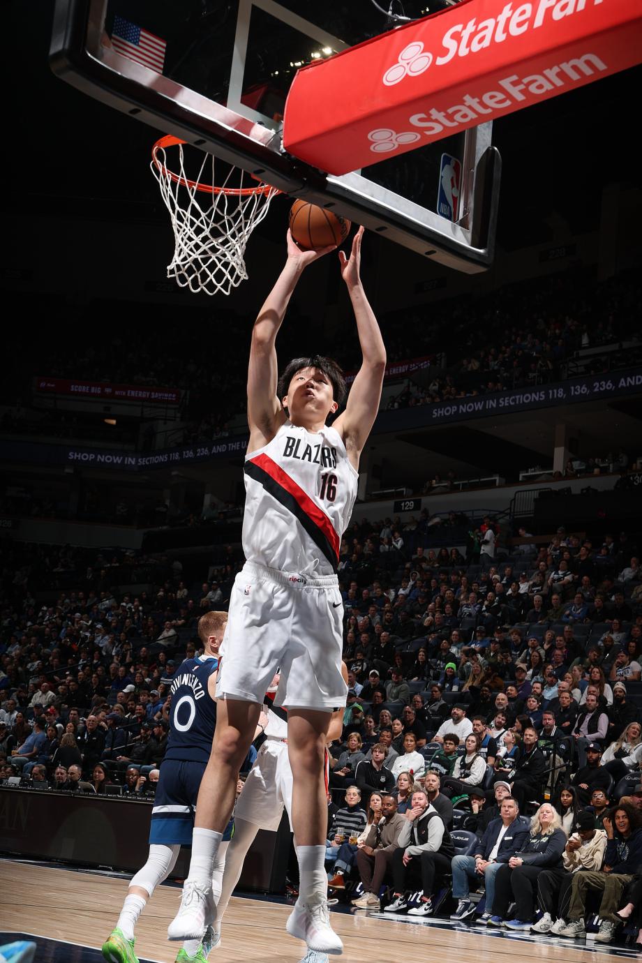 杨瀚森2+1+1兰德尔41分 开拓者不敌森林狼