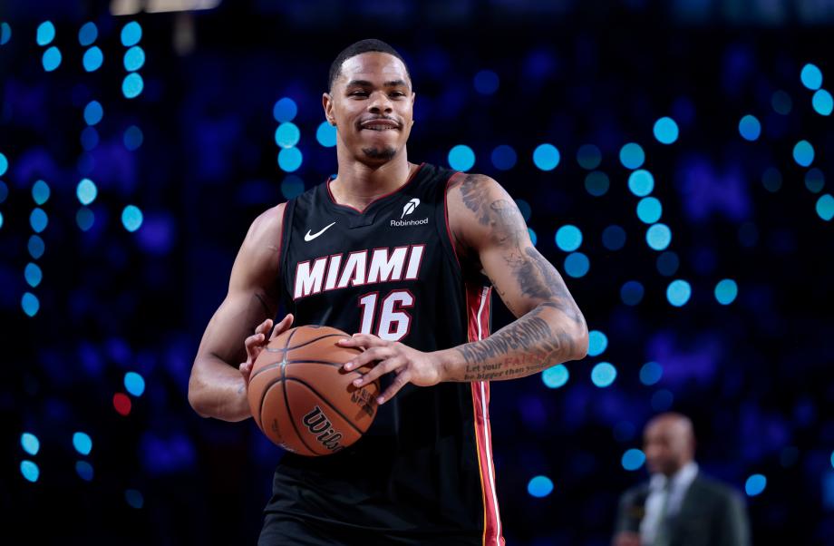 全明星扣篮大赛 约翰逊力压布莱恩特夺冠