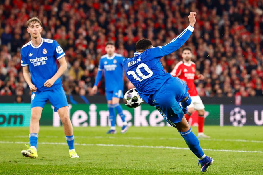 维尼修斯建功穆帅被罚下 皇马1-0胜本菲卡