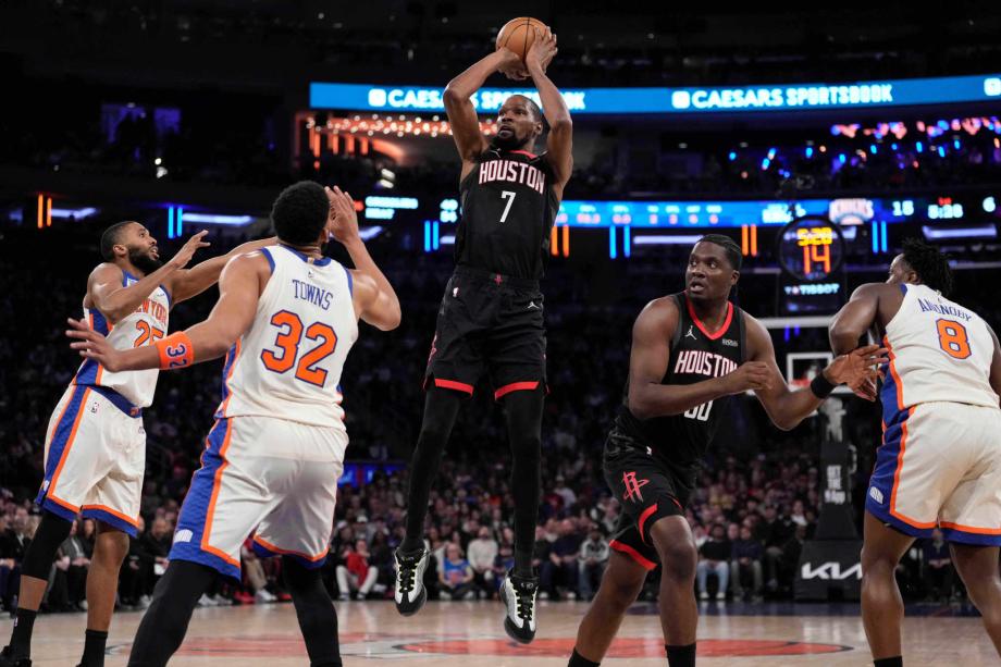 杜兰特空砍30分 火箭末节崩盘遭尼克斯逆转