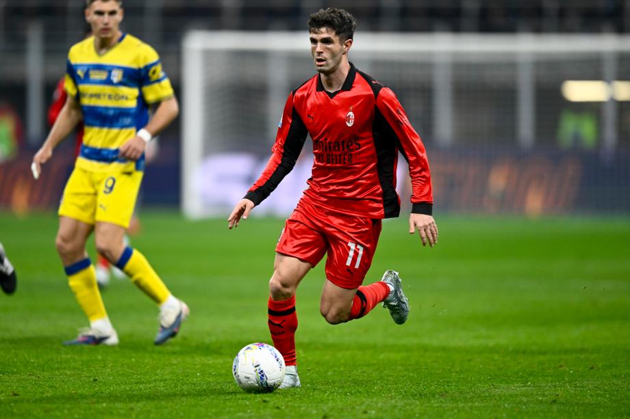 意甲-莱奥中柱特罗伊洛制胜球 AC米兰0-1帕尔马