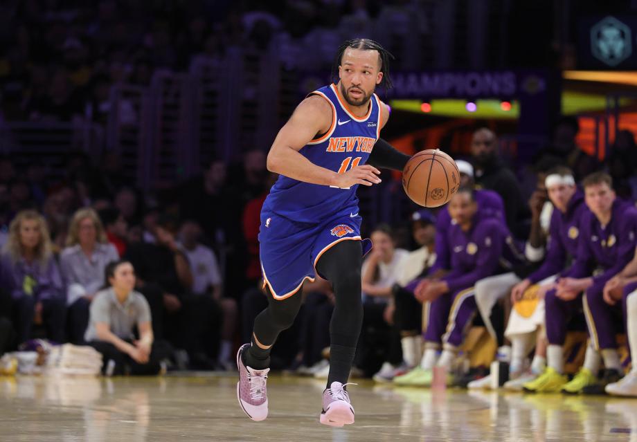 东契奇35分唐斯25+16 湖人主场击败尼克斯