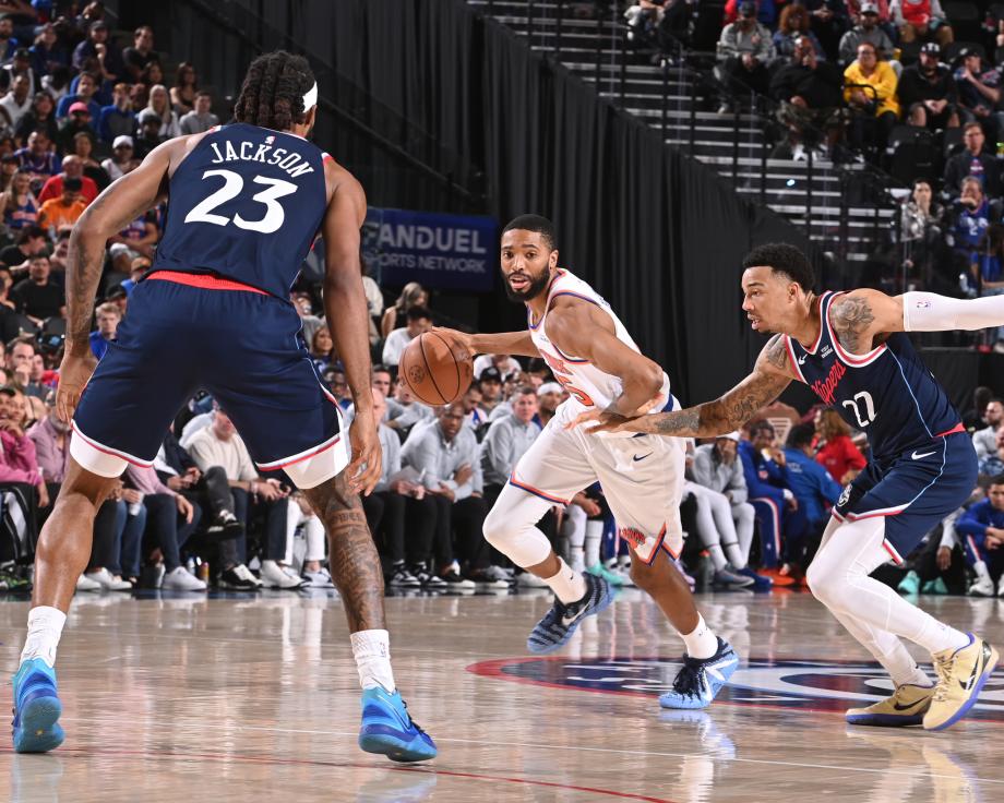 莱昂纳德29+7唐斯空砍35+12 快船击退尼克斯