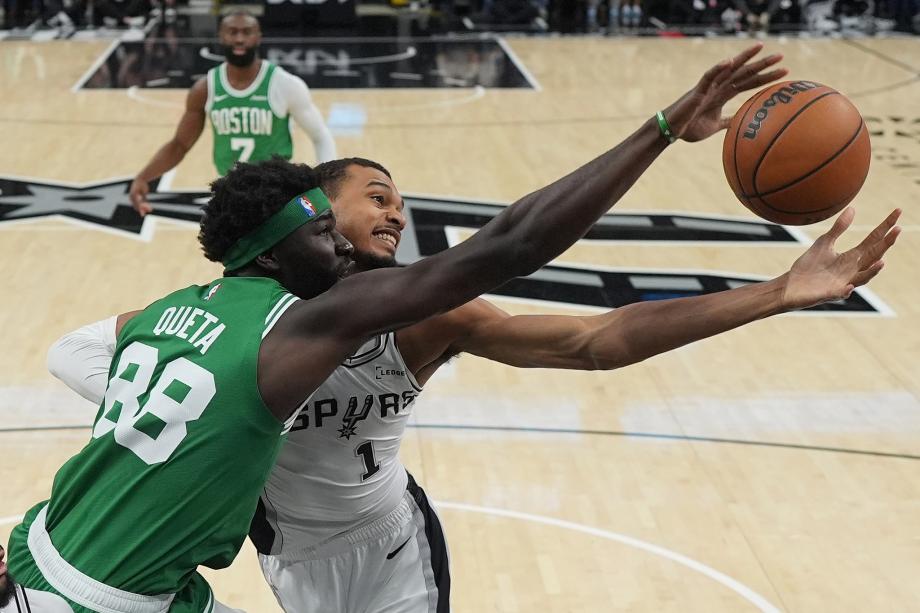 文班亚马39+11怀特34+7 马刺力克凯尔特人取5连胜