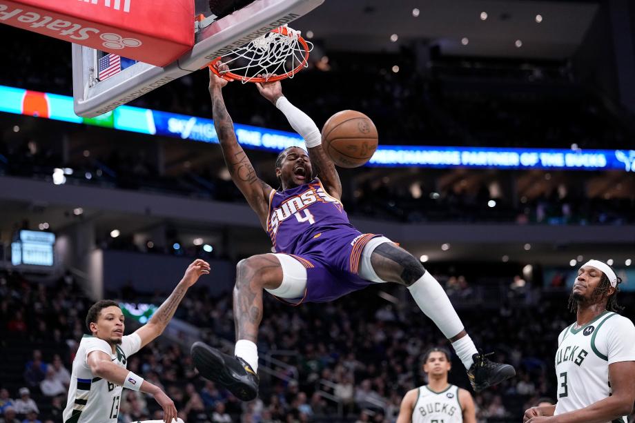 布克27+7字母哥22+6 太阳力克雄鹿三连胜