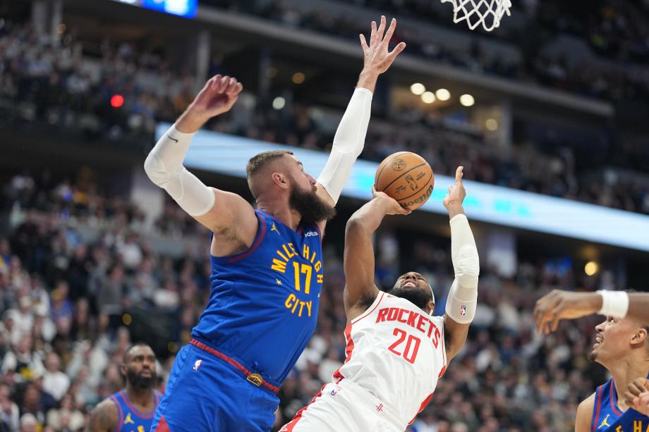 约基奇16+12+13穆雷30分 掘金主场36分大胜火箭