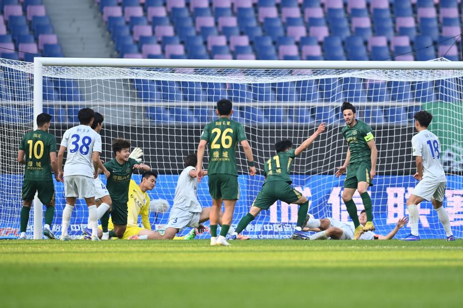 特谢拉破门王钰栋进球 上海申花战平浙江队