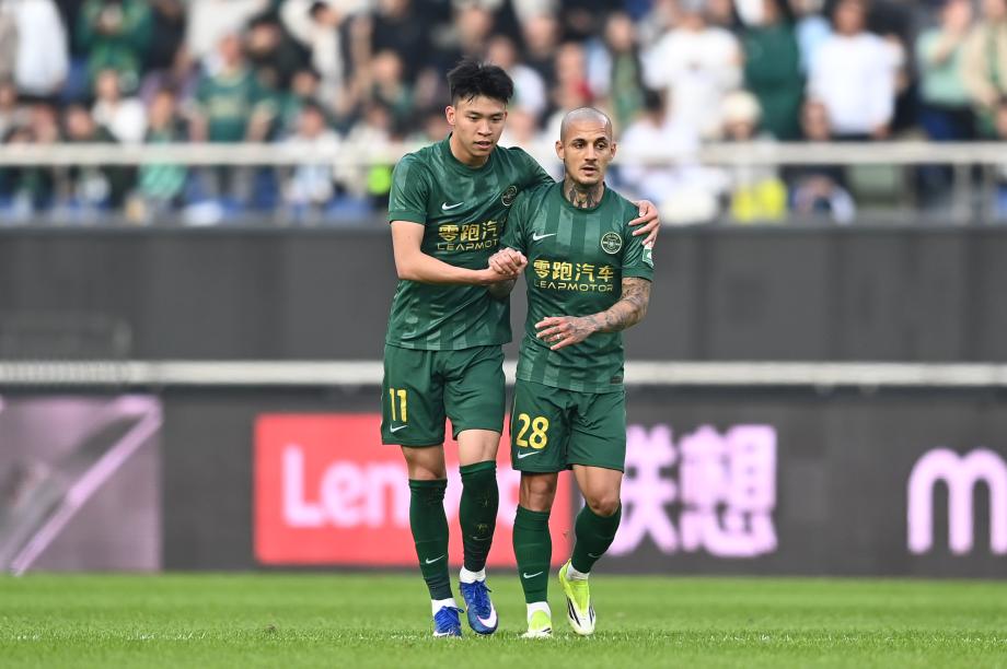 特谢拉破门王钰栋进球 上海申花战平浙江队