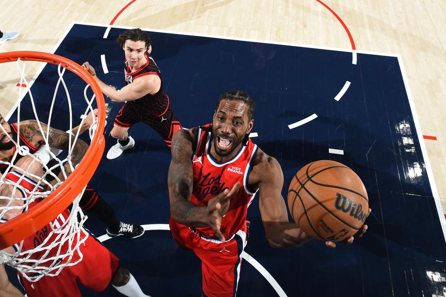 [图]NBA-伦纳德28分喜迎里程碑 快船长场轻取公牛体育集锦