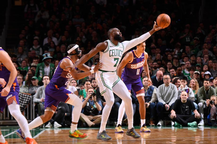 [图]布朗41+7布克40+6 凯尔特东说念主主场力克太阳体育赛事直播