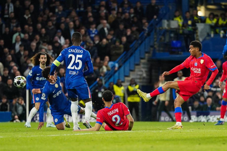 萨尔送礼巴尔科拉建功 巴黎淘汰切尔西进八强