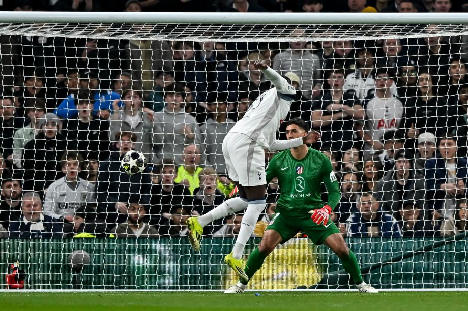 欧冠-西蒙斯双响 马竞2-3总比分7-5热刺晋级八强