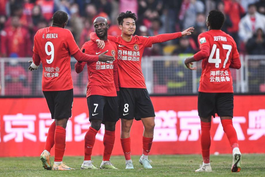 主场三球完胜天津津门虎 辽宁铁人赛季首胜