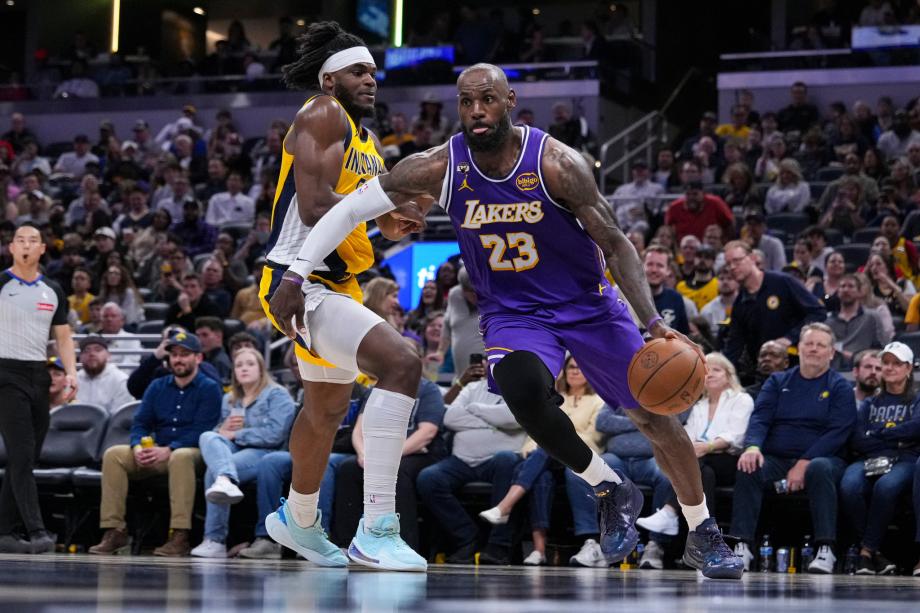 东契奇43分詹姆斯23+9+9 湖人四人20+客胜步行者