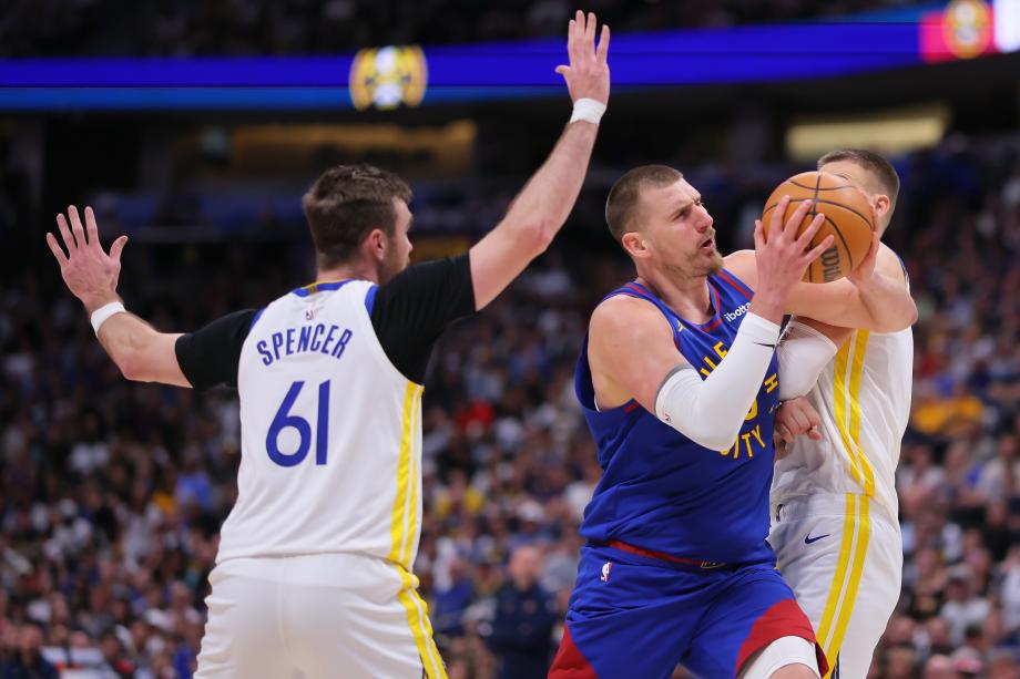 约基奇25+15+8波神三分5中5 掘金主场力克勇士