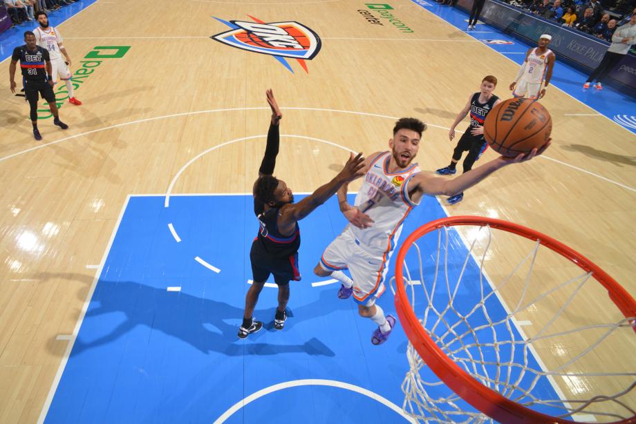 亚历山大47+5 雷霆加时险胜活塞迎来三连胜