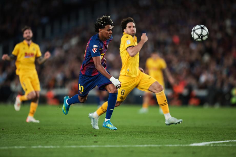 亚马尔1射2传费兰双响 巴萨4-1轻取西班牙人