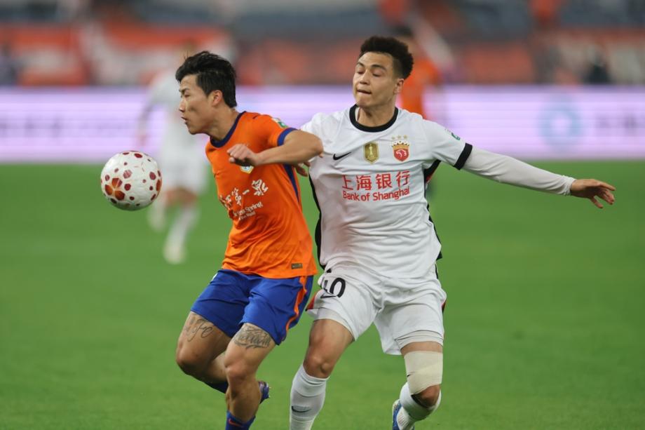 中超-杨希建功克雷桑任意球救主 泰山1-1海港