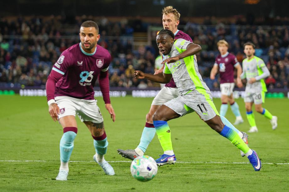 英超-曼城1-0送伯恩利降级 蓝月亮反超枪手登顶