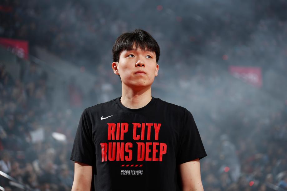 文班亚马27+11+7杨瀚森再登场 马刺逆转开拓者