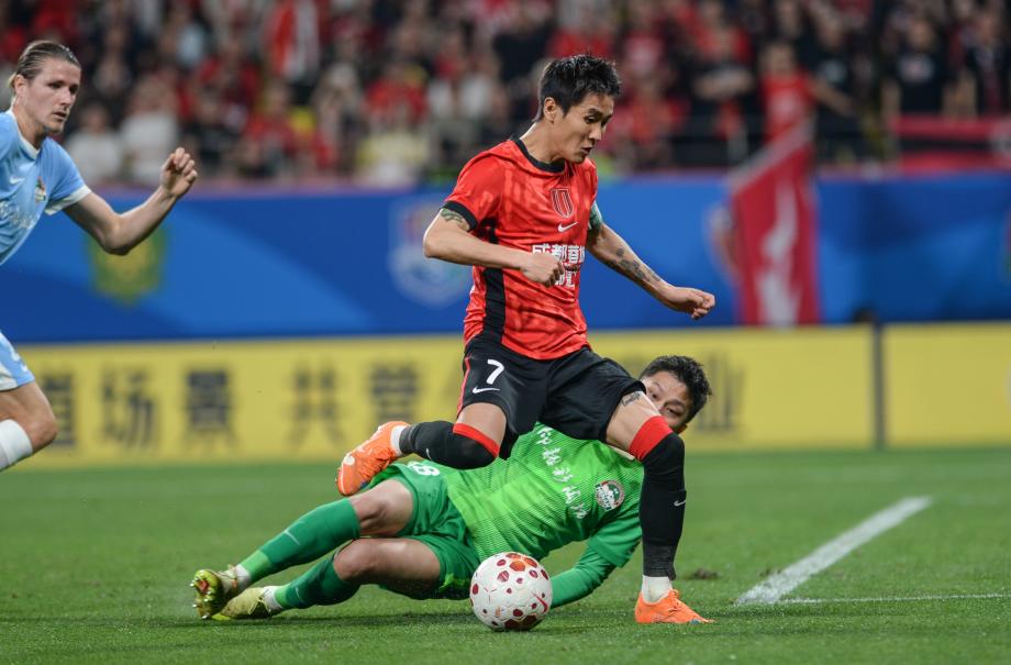中超-韦世豪拜合拉木破门 蓉城3-0河南迎8连胜