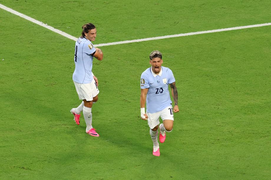 [图]世界杯：M&middot;阿劳霍扳平球 乌拉圭1-1沙特阿拉伯