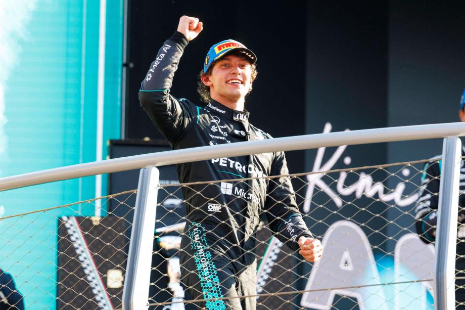 [图]F1意大利大奖赛：安东内利第19位发车逆袭夺冠专业股票配资
