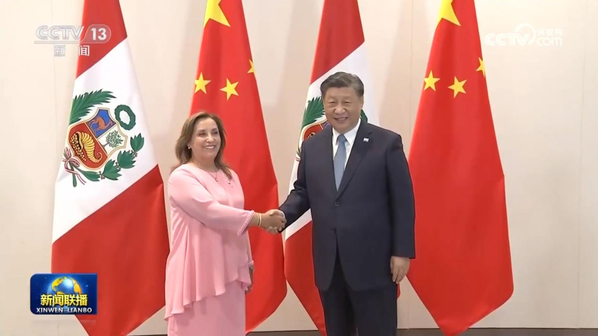习近平会见秘鲁总统